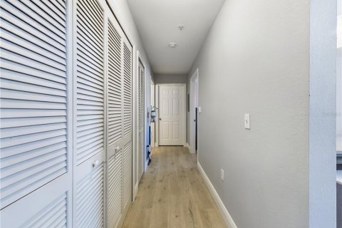 Condo in Sarasota, Florida, 3 bedrooms  № 2213161 - photo 22