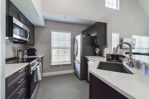 Condo in Sarasota, Florida, 3 bedrooms  № 2213161 - photo 9