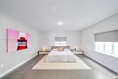 Touwnhouse à vendre à Miami Beach, Floride: 5 chambres, 347.55 m2 № 1966298 - photo 13