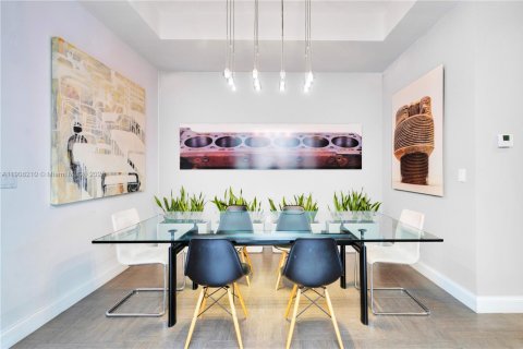 Touwnhouse à vendre à Miami Beach, Floride: 5 chambres, 347.55 m2 № 1966298 - photo 6