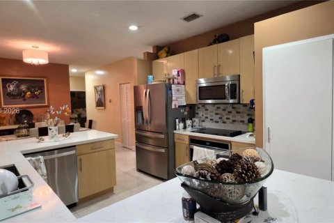 Villa ou maison à vendre à Doral, Floride: 3 chambres, 189.43 m2 № 2030082 - photo 14