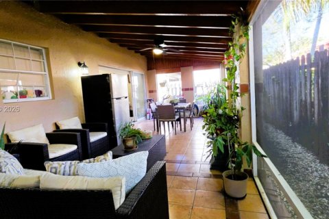 Villa ou maison à vendre à Doral, Floride: 3 chambres, 189.43 m2 № 2030082 - photo 21