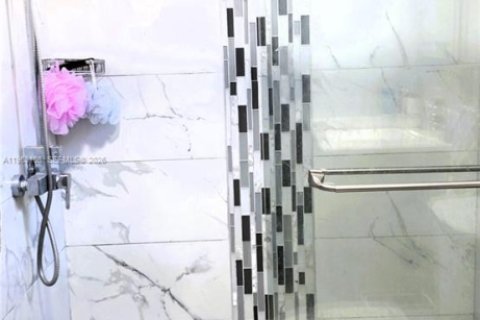 Villa ou maison à vendre à Doral, Floride: 3 chambres, 189.43 m2 № 2030082 - photo 24