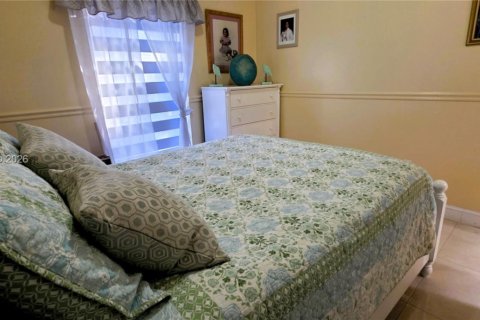 Villa ou maison à vendre à Doral, Floride: 3 chambres, 189.43 m2 № 2030082 - photo 28