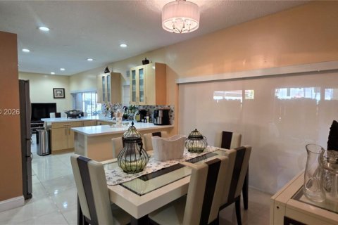 Villa ou maison à vendre à Doral, Floride: 3 chambres, 189.43 m2 № 2030082 - photo 7