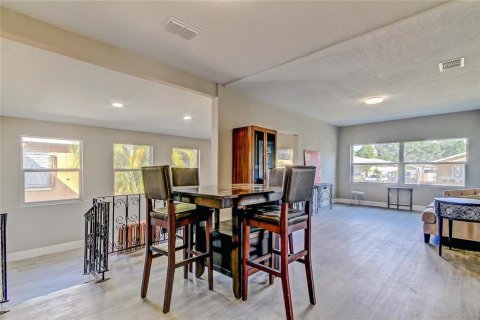 Casa en venta en Tampa, Florida, 4 dormitorios, 176.51 m2 № 1913119 - foto 13