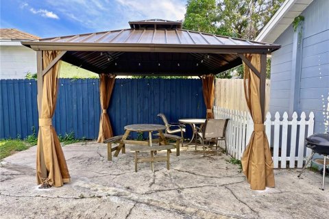 Casa en venta en Tampa, Florida, 4 dormitorios, 176.51 m2 № 1913119 - foto 2