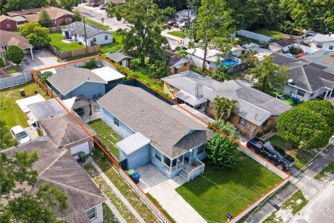 Casa en venta en Tampa, Florida, 4 dormitorios, 176.51 m2 № 1913119 - foto 3