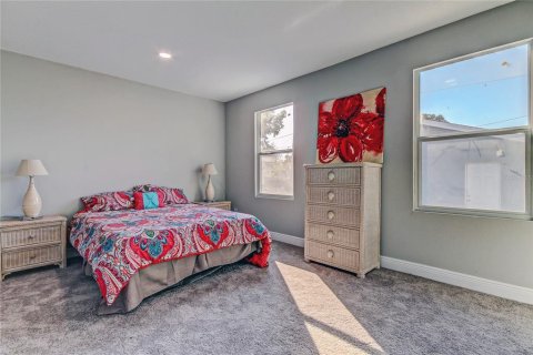 Casa en venta en Tampa, Florida, 4 dormitorios, 176.51 m2 № 1913119 - foto 19