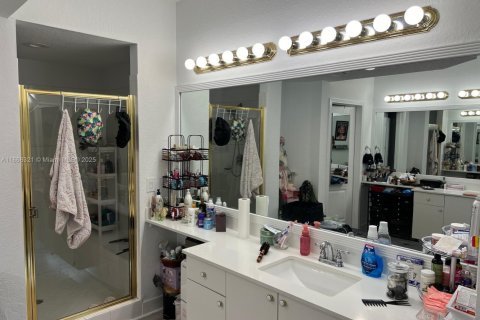 Condominio en venta en Doral, Florida, 3 dormitorios, 158.86 m2 № 1979331 - foto 10