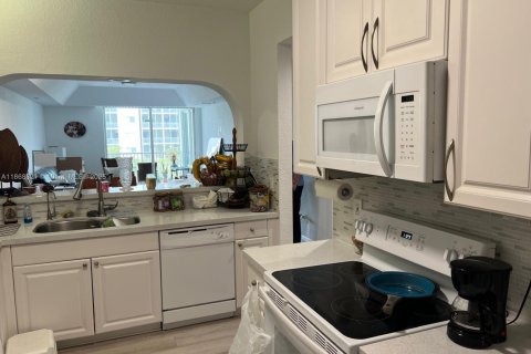 Condominio en venta en Doral, Florida, 3 dormitorios, 158.86 m2 № 1979331 - foto 8