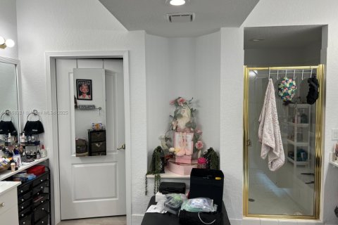 Condominio en venta en Doral, Florida, 3 dormitorios, 158.86 m2 № 1979331 - foto 13