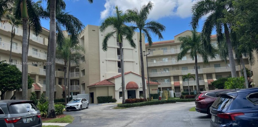Condominio en Doral, Florida, 3 dormitorios  № 1979331