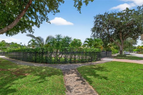 Casa en venta en North Miami, Florida, 3 dormitorios, 122.26 m2 № 1809170 - foto 9