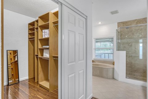 Villa ou maison à vendre à West Palm Beach, Floride: 5 chambres, 217.67 m2 № 2417970 - photo 19