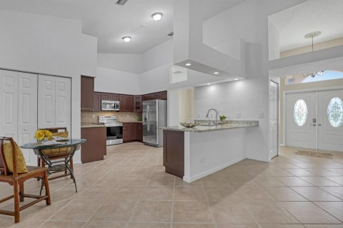 Villa ou maison à vendre à West Palm Beach, Floride: 5 chambres, 217.67 m2 № 2417970 - photo 9