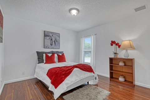 Villa ou maison à vendre à West Palm Beach, Floride: 5 chambres, 217.67 m2 № 2417970 - photo 29
