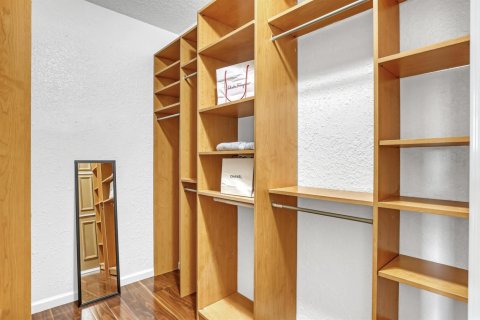 Villa ou maison à vendre à West Palm Beach, Floride: 5 chambres, 217.67 m2 № 2417970 - photo 20