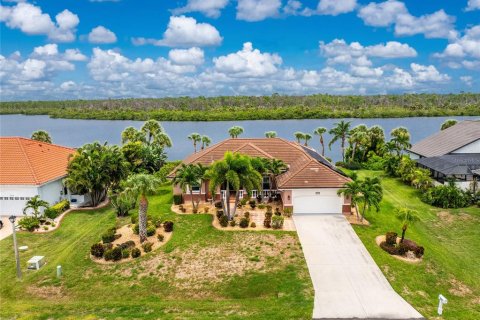 Casa en Placida, Florida 3 dormitorios, 227.8 m2 № 2129572