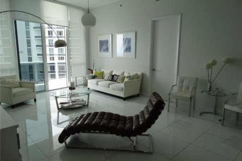 Снять в аренду кондоминиум в Санни-Айлс-Бич, Флорида 3 спальни, 195.65м2, № 2014735 - фото 8