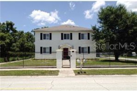 Immobilier commercial à Kissimmee, Floride 324.79 m2 № 2238127