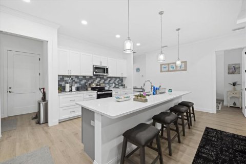 Casa en alquiler en Rotonda, Florida, 4 dormitorios, 201.32 m2 № 1629145 - foto 8