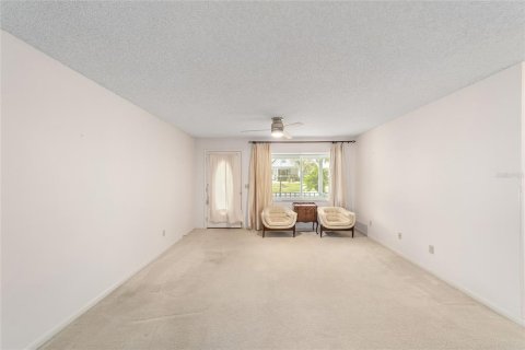 Casa en venta en Ocala, Florida, 2 dormitorios, 156.82 m2 № 1765970 - foto 9