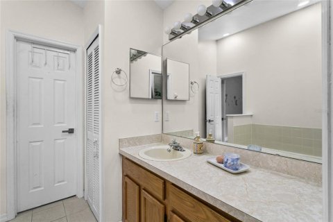 House in Orlando, Florida 3 bedrooms, 117.89 sq.m. № 1769587 - photo 25
