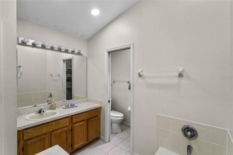 House in Orlando, Florida 3 bedrooms, 117.89 sq.m. № 1769587 - photo 24