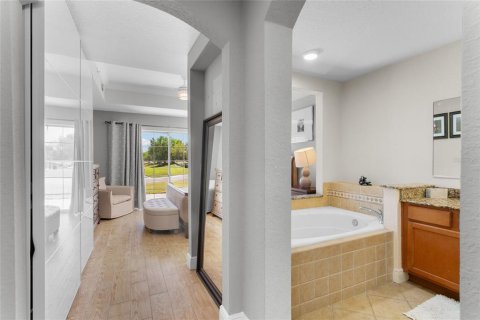 Condominio en venta en Four Corners, Florida, 3 dormitorios, 197.32 m2 № 1723996 - foto 8