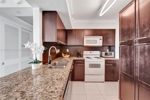 Condominio en alquiler en Hollywood, Florida, 2 dormitorios, 111.3 m2 № 1937558 - foto 26