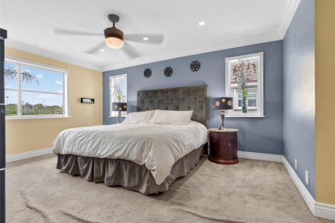 Casa en venta en Weston, Florida, 4 dormitorios, 208.1 m2 № 2065899 - foto 10