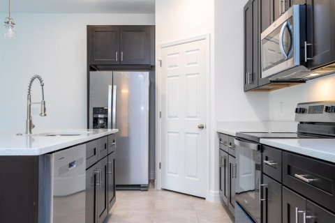 House in Ocala, Florida 4 bedrooms, 157.56 sq.m. № 1823985 - photo 8