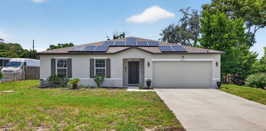 House in Spring Hill, Florida 4 bedrooms, 173.17 sq.m. № 2285235