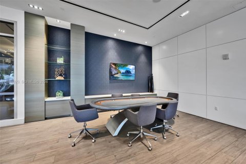 Condo in North Miami Beach, Florida, 2 bedrooms  № 2052927 - photo 26