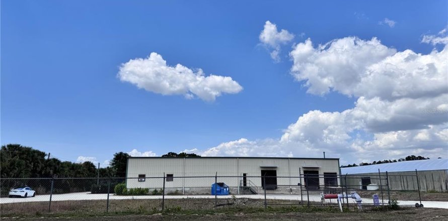 Propiedad comercial en Winter Garden, Florida 139.35 m2 № 1681394