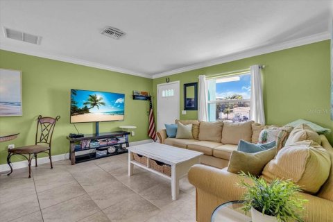 House in Nokomis, Florida 2 bedrooms, 107.4 sq.m. № 1586432 - photo 7