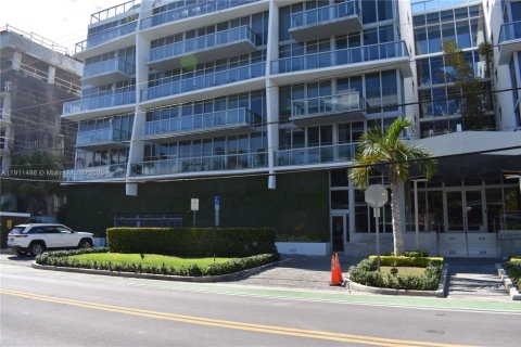 Copropriété à louer à Bay Harbor Islands, Floride: 2 chambres, 118.91 m2 № 1970963 - photo 3