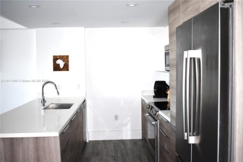 Copropriété à louer à Bay Harbor Islands, Floride: 2 chambres, 118.91 m2 № 1970963 - photo 8