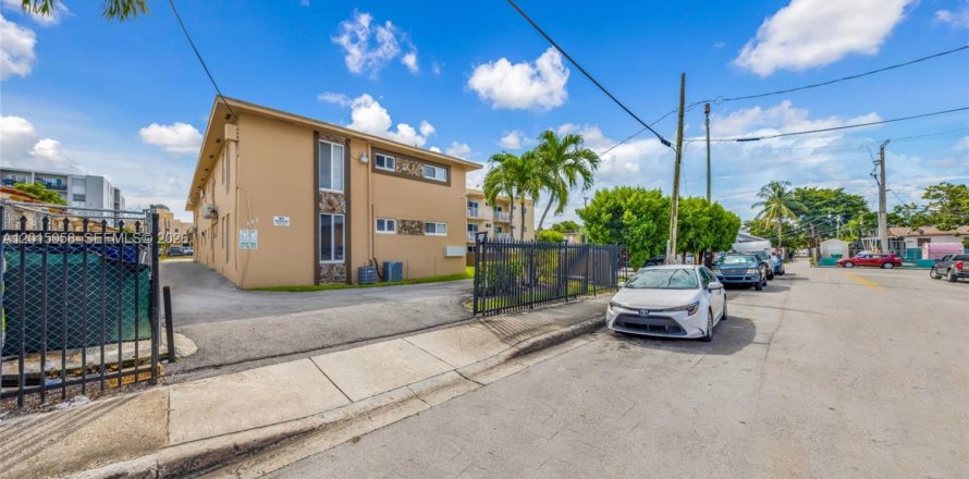 Immobilier commercial à Miami, Floride № 2171324