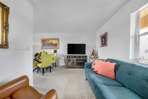 Immobilier commercial à vendre à Miami, Floride № 2171324 - photo 25