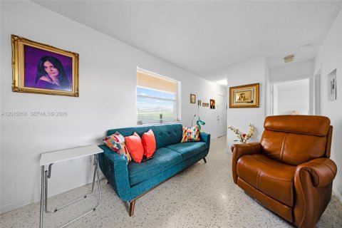 Immobilier commercial à vendre à Miami, Floride № 2171324 - photo 24