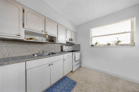 Immobilier commercial à vendre à Miami, Floride № 2171324 - photo 20