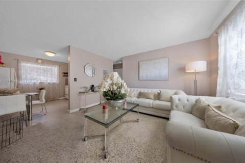 Immobilier commercial à vendre à Miami, Floride № 2171324 - photo 14