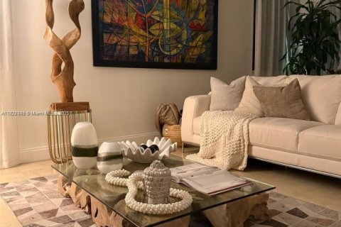 Copropriété à louer à Miami, Floride: 2 chambres, 84.91 m2 № 1798831 - photo 6