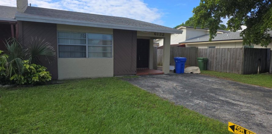 Villa ou maison à Margate, Floride 2 chambres, 109.07 m2 № 2431341