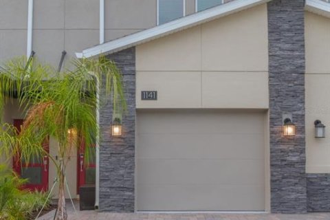 Condominio en venta en Davenport, Florida, 3 dormitorios, 166.02 m2 № 1904299 - foto 2