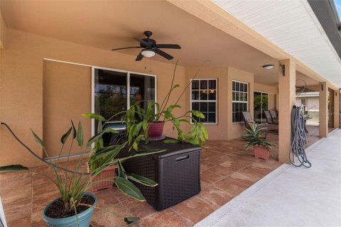 House in North Port, Florida 3 bedrooms, 154.87 sq.m. № 1622651 - photo 29