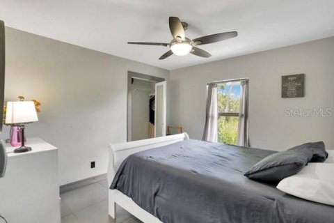 Casa en alquiler en Fort Myers, Florida, 4 dormitorios, 264.49 m2 № 1916483 - foto 5