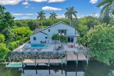 Casa en alquiler en Fort Myers, Florida, 4 dormitorios, 264.49 m2 № 1916483 - foto 1